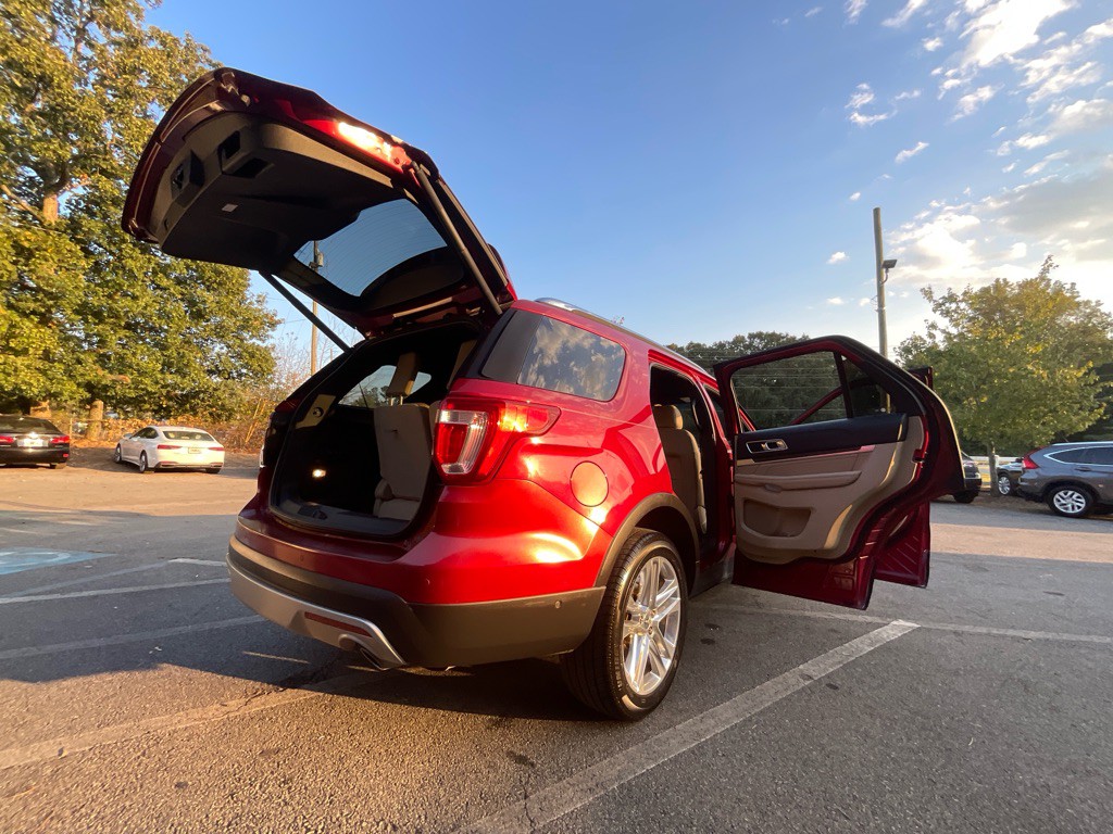 2017 Ford Explorer Image 35