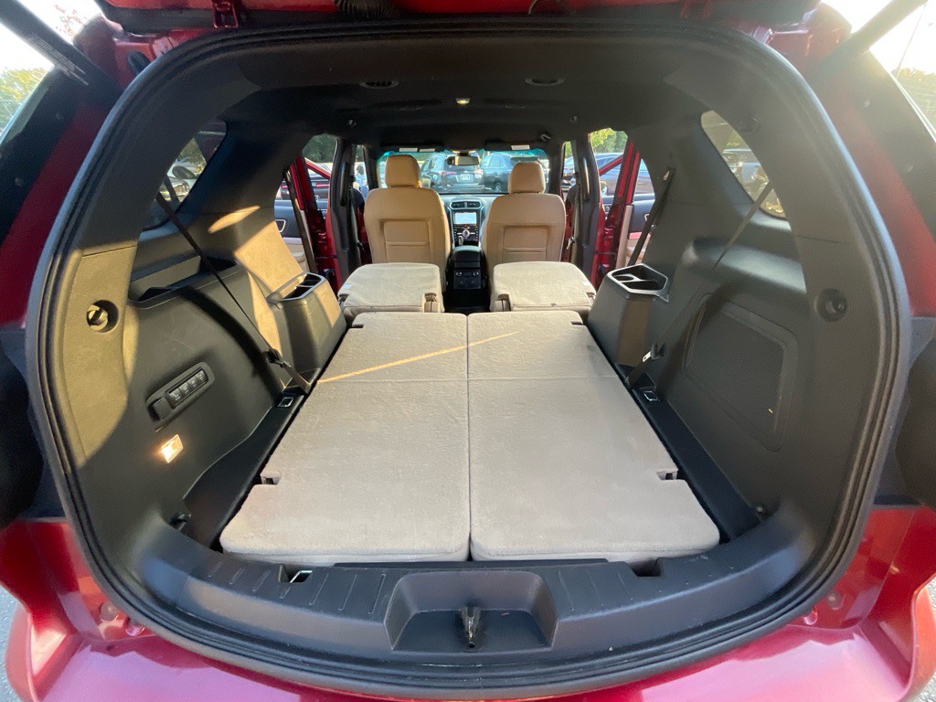 2017 Ford Explorer Image 39