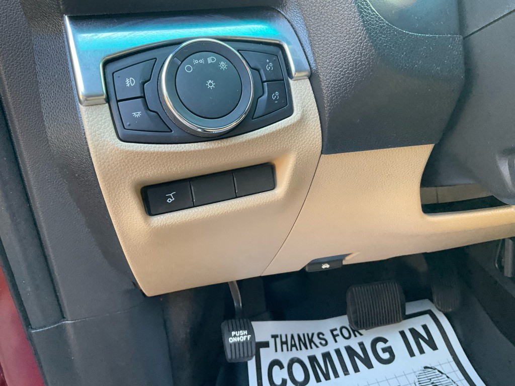 2017 Ford Explorer Image 43