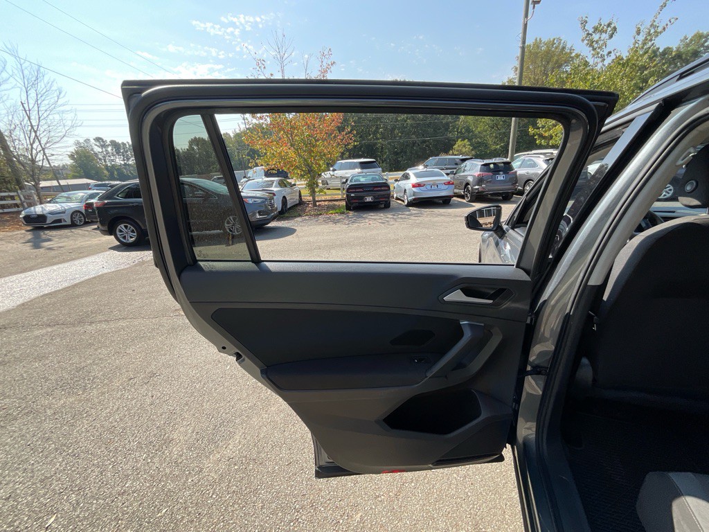 2019 Volkswagen Tiguan Image 40