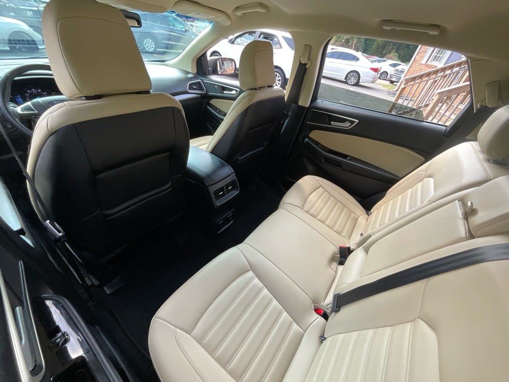 2020 Ford Edge Image 28