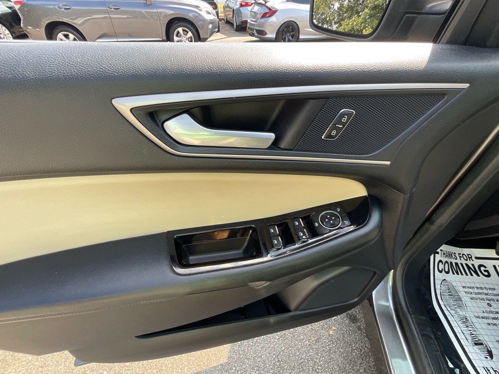 2020 Ford Edge Image 41