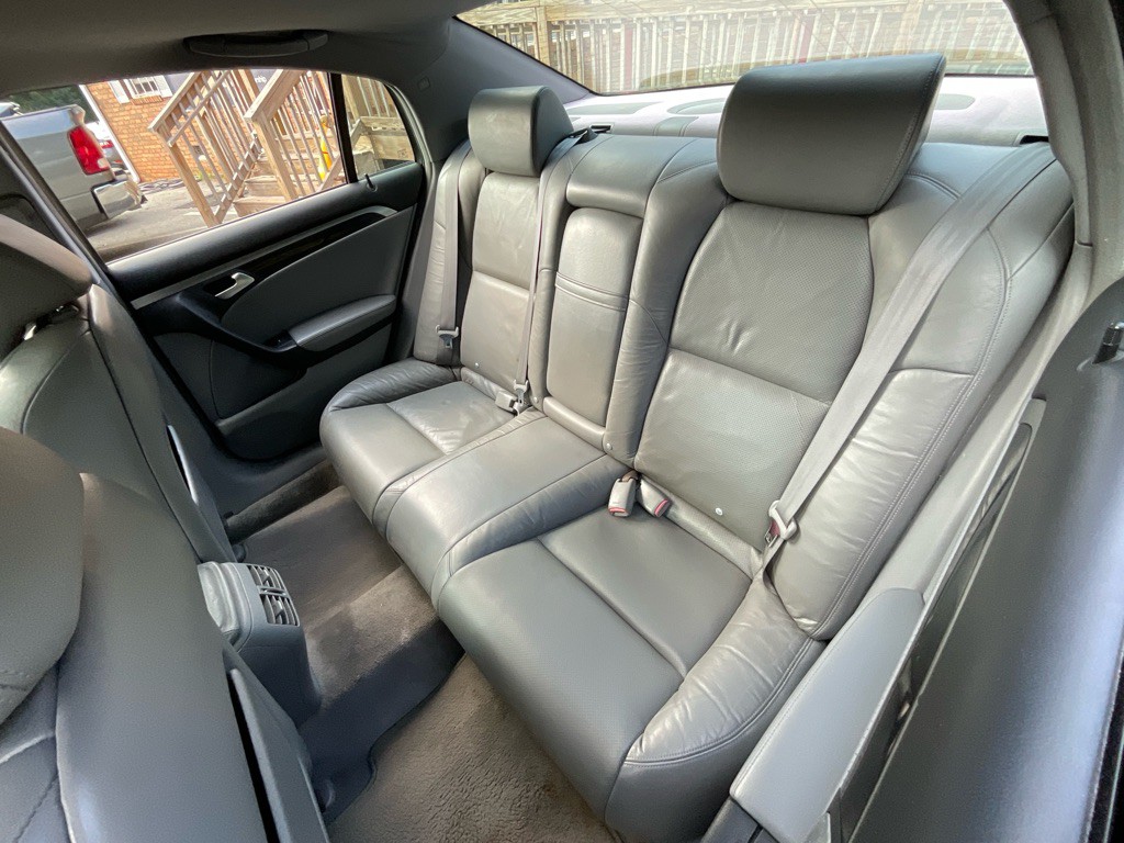 2005 Acura TL Image 28