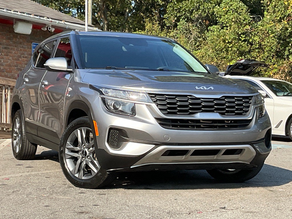 2023 Kia Seltos Image 3