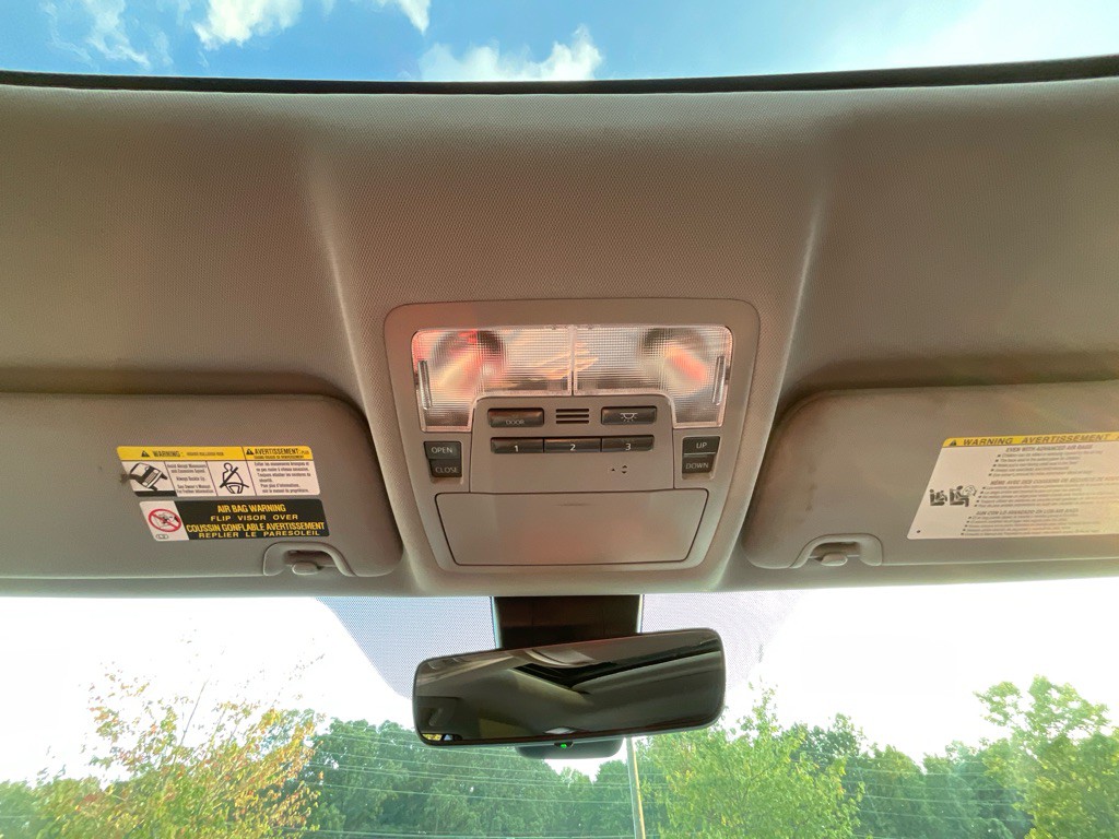 2017 Toyota Highlander Image 27