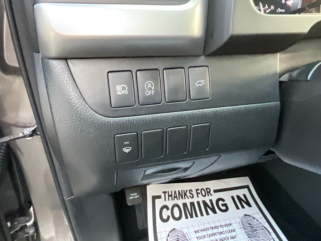 2017 Toyota Highlander Image 46