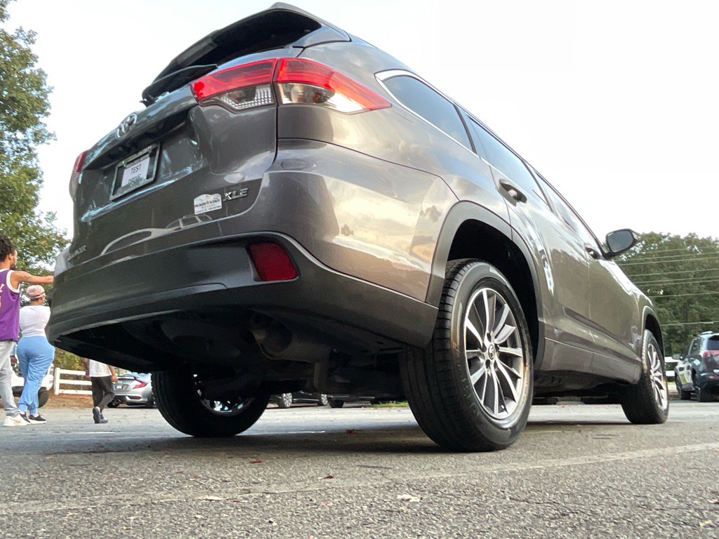 2017 Toyota Highlander Image 51