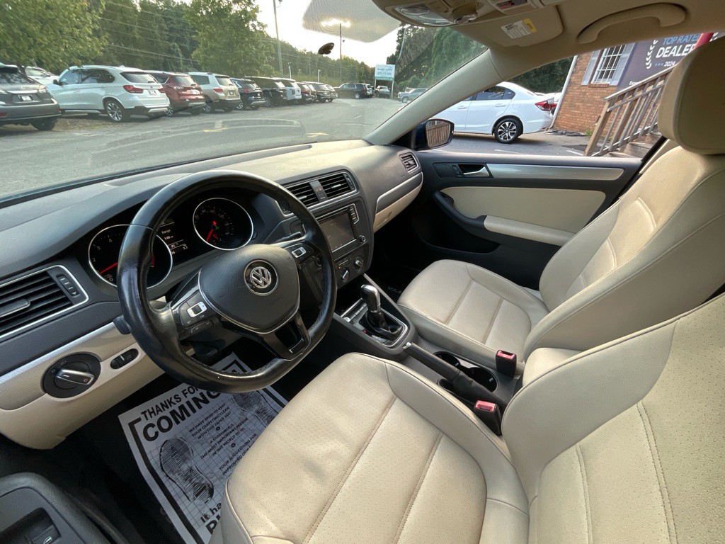 2017 Volkswagen Jetta Image 14