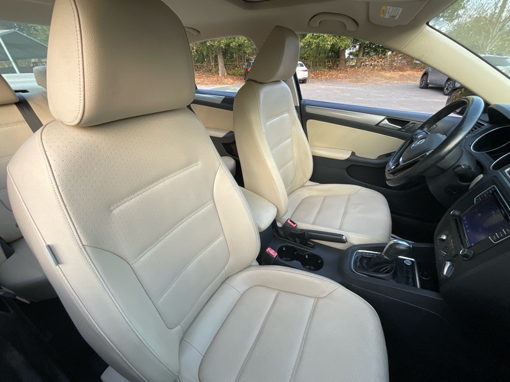 2017 Volkswagen Jetta Image 18