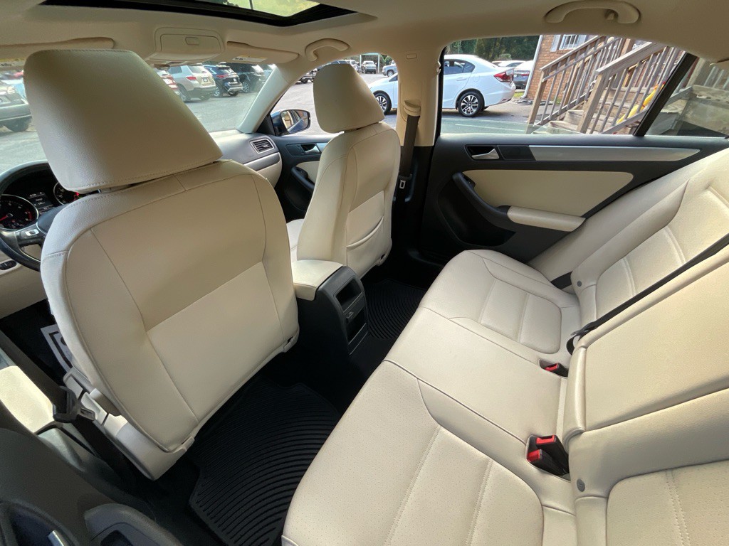 2017 Volkswagen Jetta Image 27