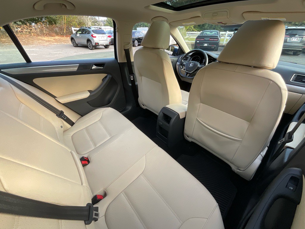 2017 Volkswagen Jetta Image 30
