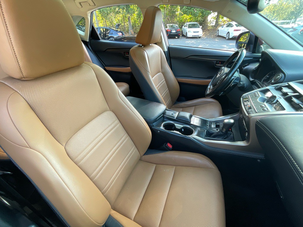 2019 Lexus NX 300 Image 17