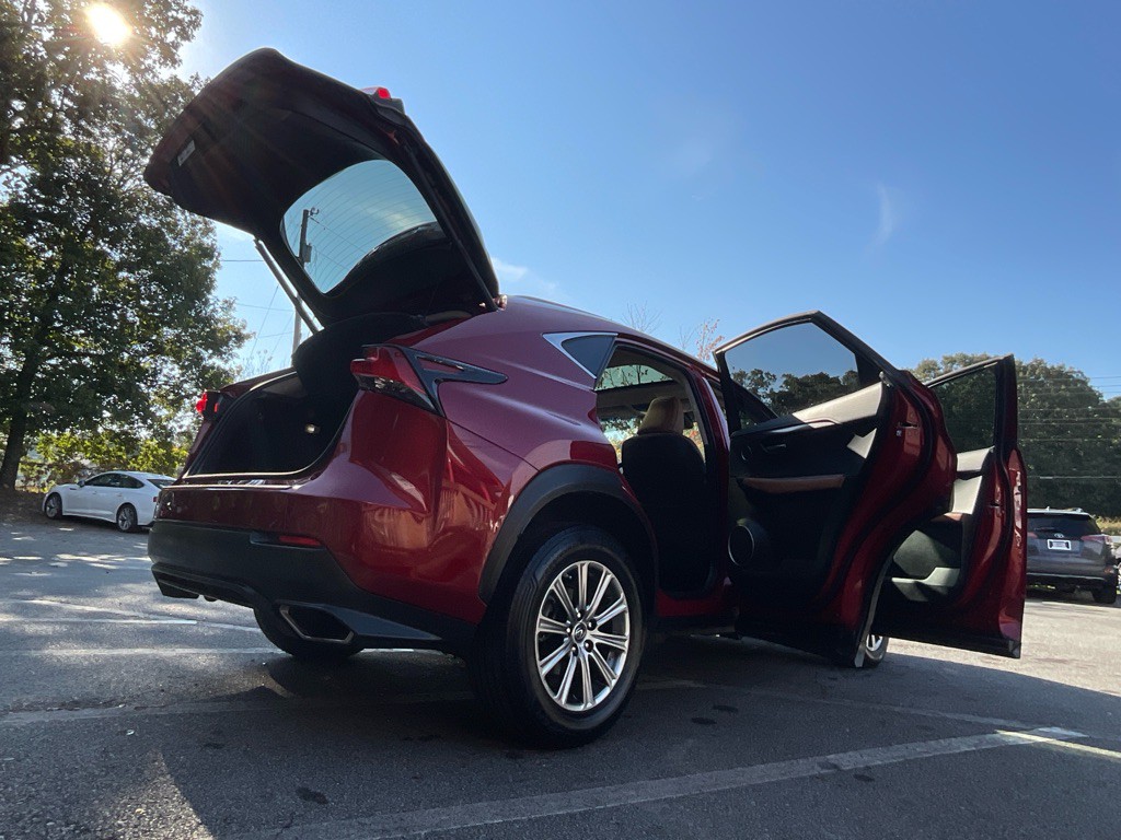 2019 Lexus NX 300 Image 32