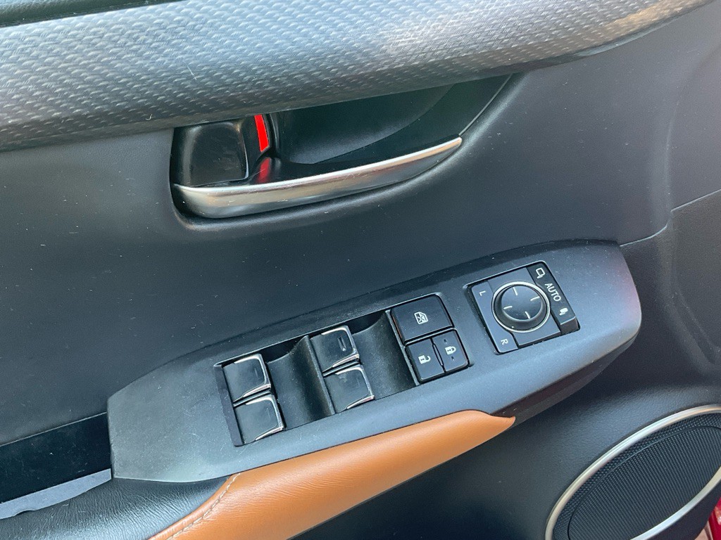 2019 Lexus NX 300 Image 36
