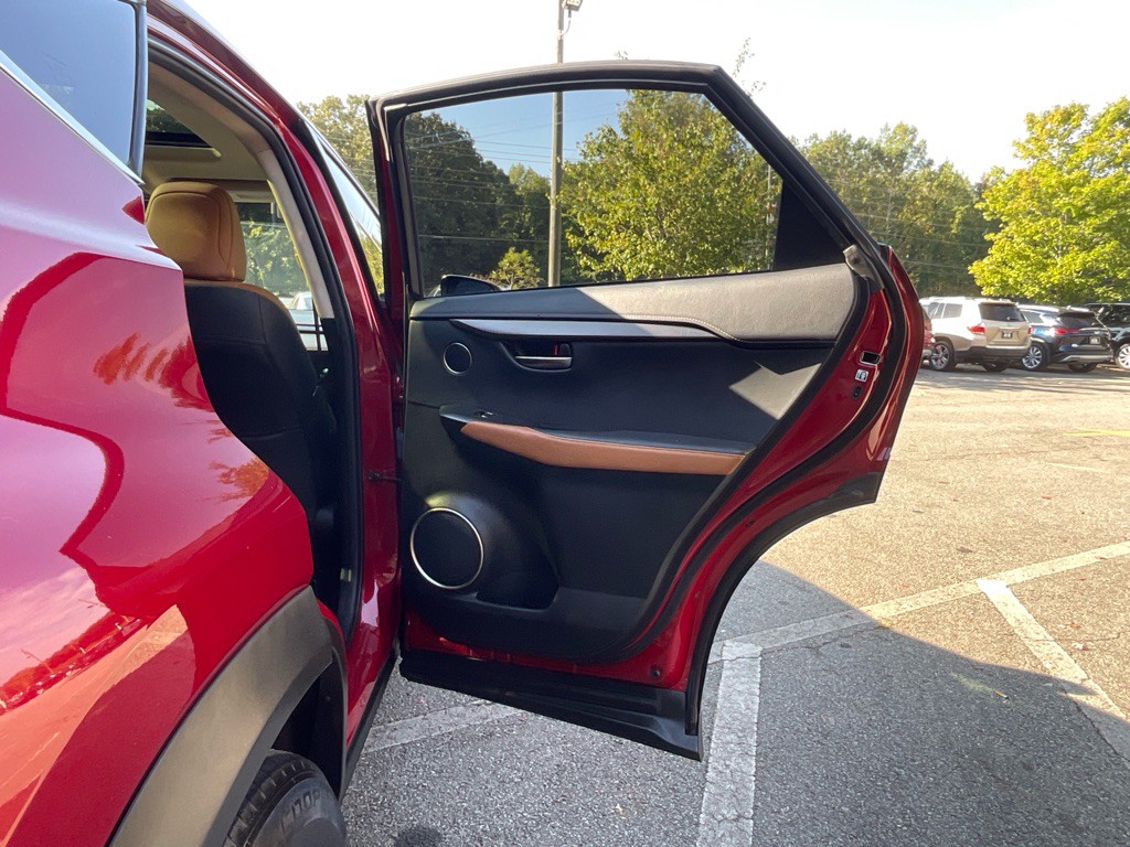 2019 Lexus NX 300 Image 40