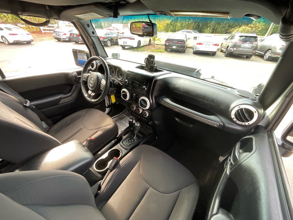 2017 Jeep Wrangler Unlimited Image 17