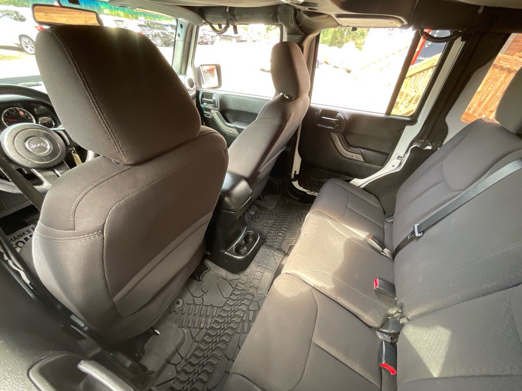 2017 Jeep Wrangler Unlimited Image 25