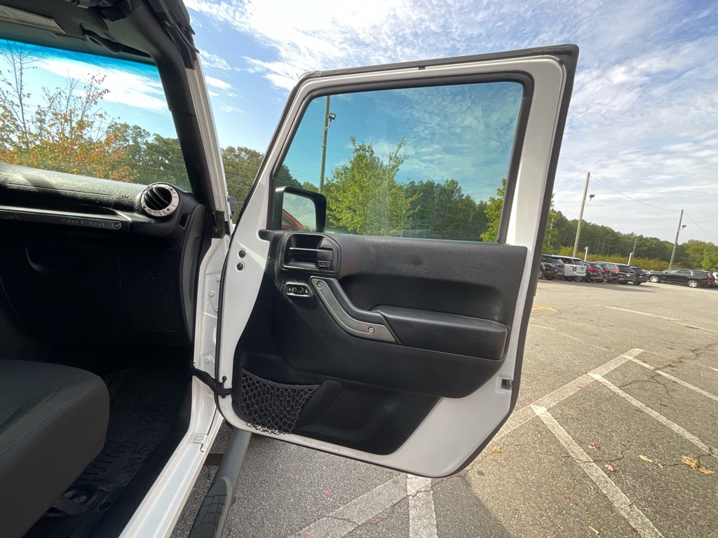 2017 Jeep Wrangler Unlimited Image 36