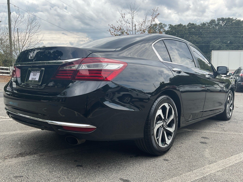 2016 Honda Accord Image 5