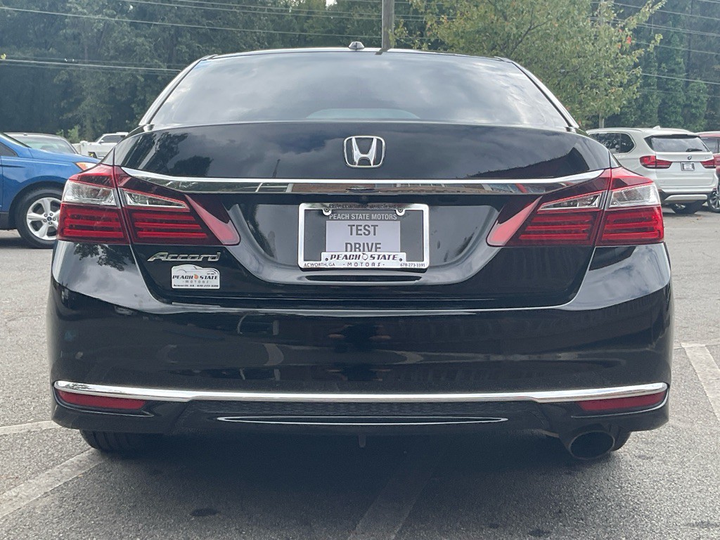 2016 Honda Accord Image 6