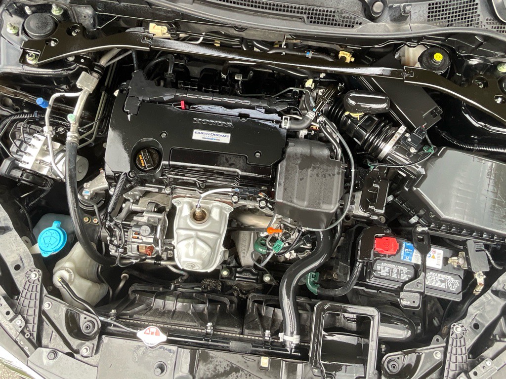 2016 Honda Accord Image 11