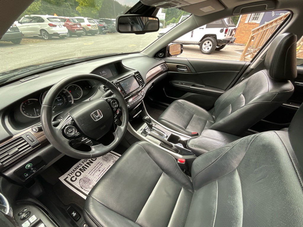 2016 Honda Accord Image 13