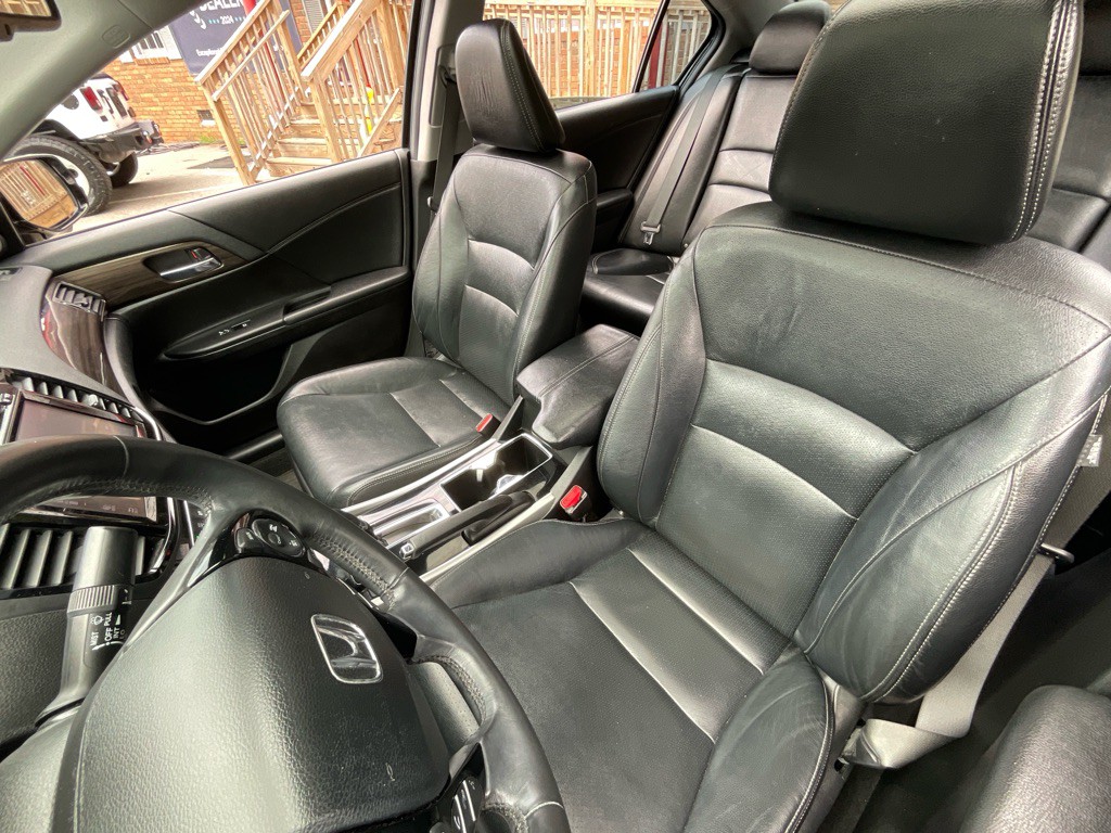 2016 Honda Accord Image 14