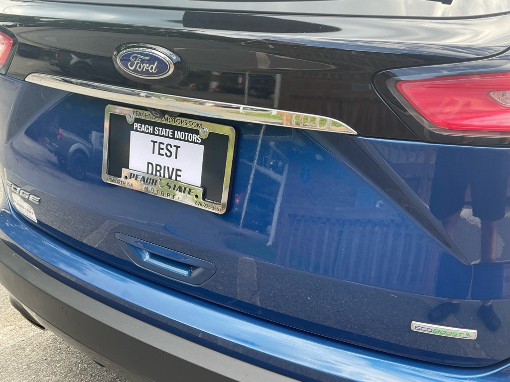 2020 Ford Edge Image 10