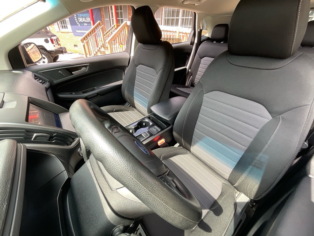 2020 Ford Edge Image 16