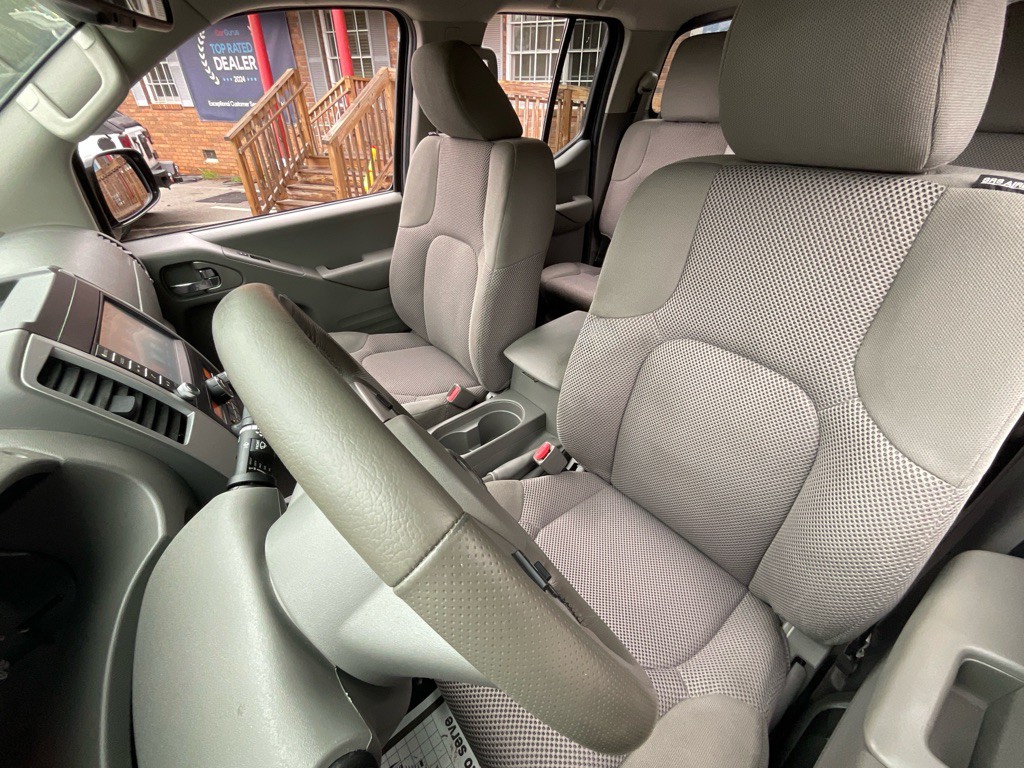 2019 Nissan Frontier Image 16