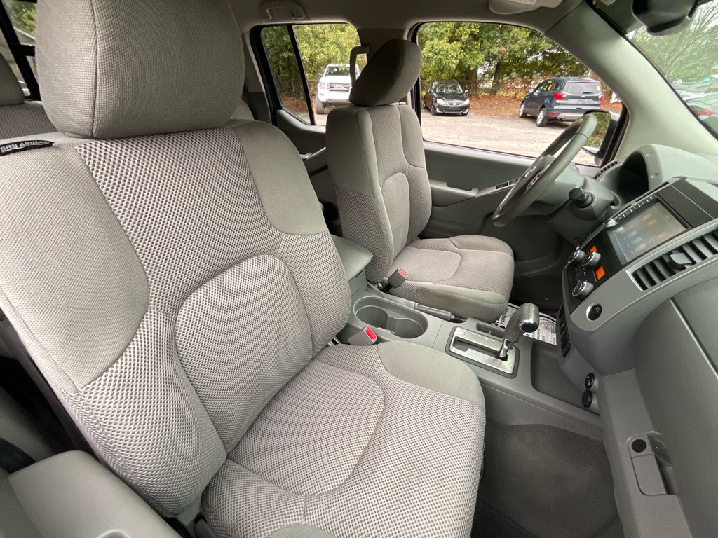 2019 Nissan Frontier Image 19