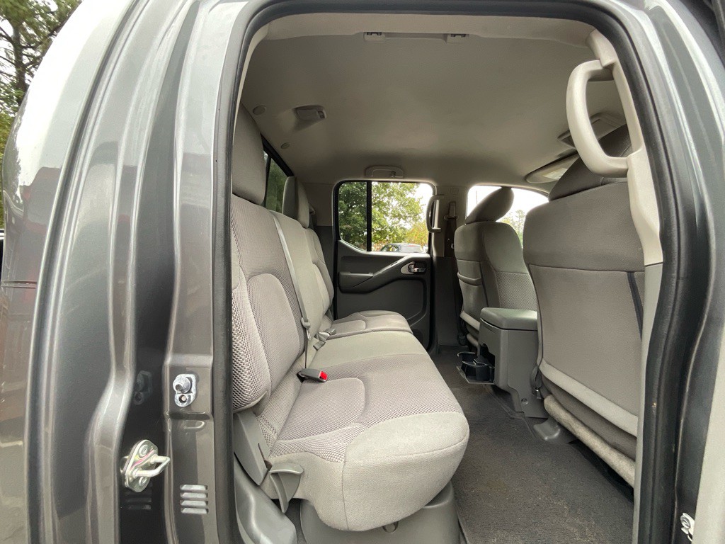 2019 Nissan Frontier Image 31