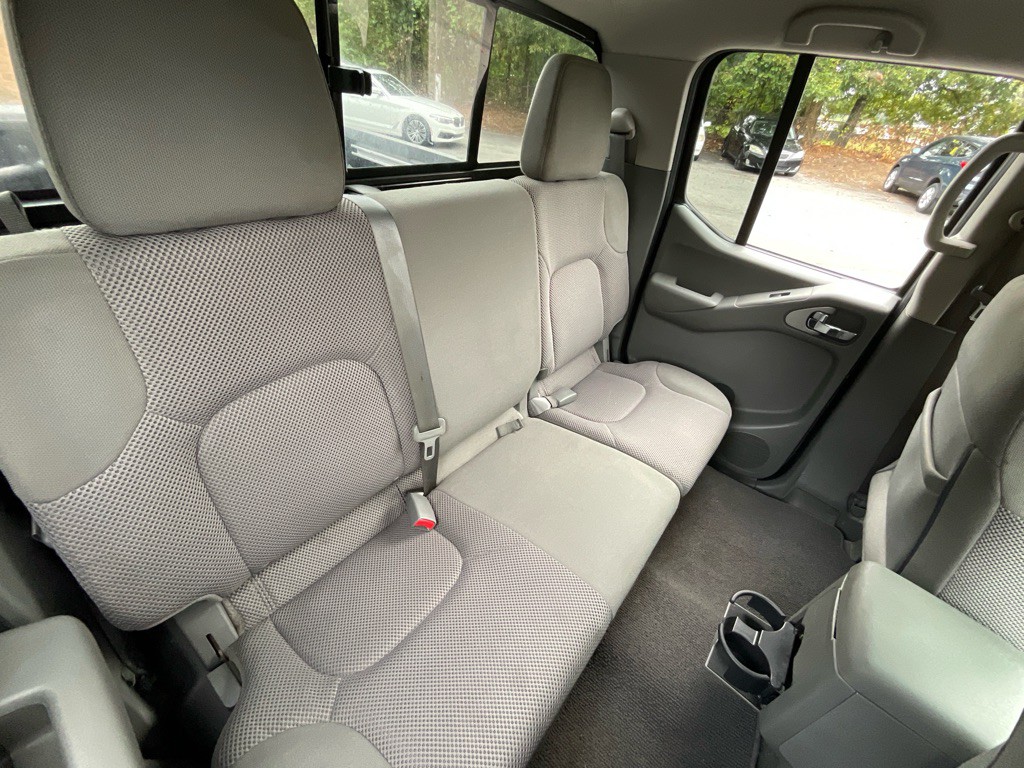 2019 Nissan Frontier Image 33