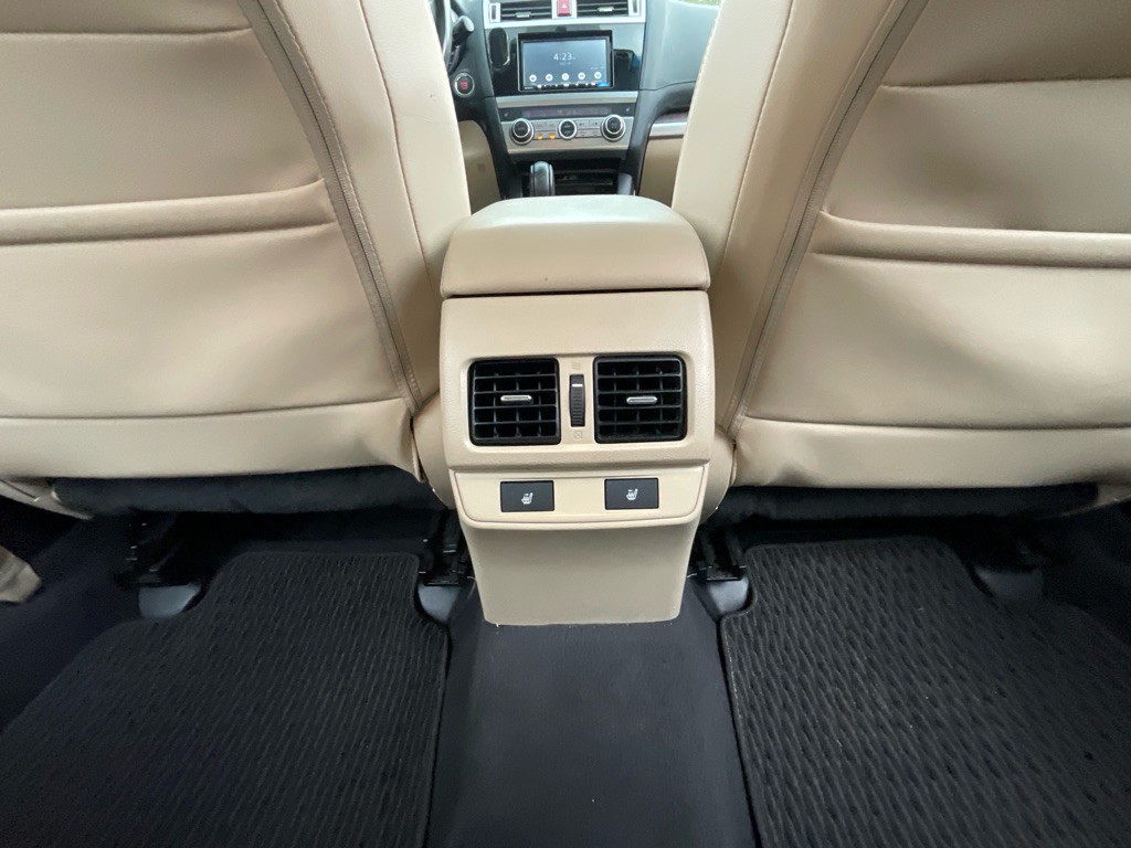2016 Subaru Outback Image 35