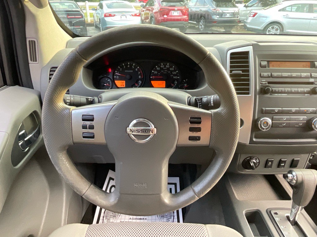 2012 Nissan Frontier Image 23