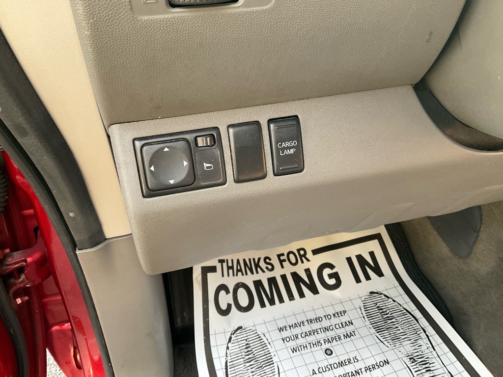 2012 Nissan Frontier Image 38