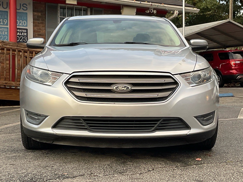 2013 Ford Taurus Image 2