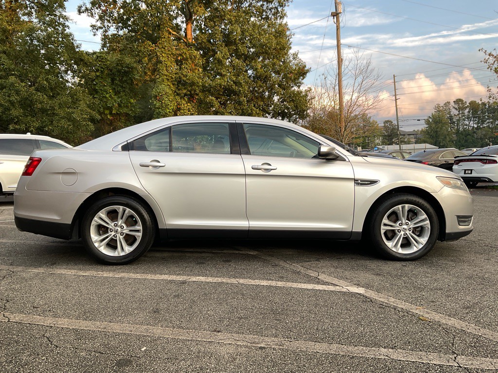 2013 Ford Taurus Image 4