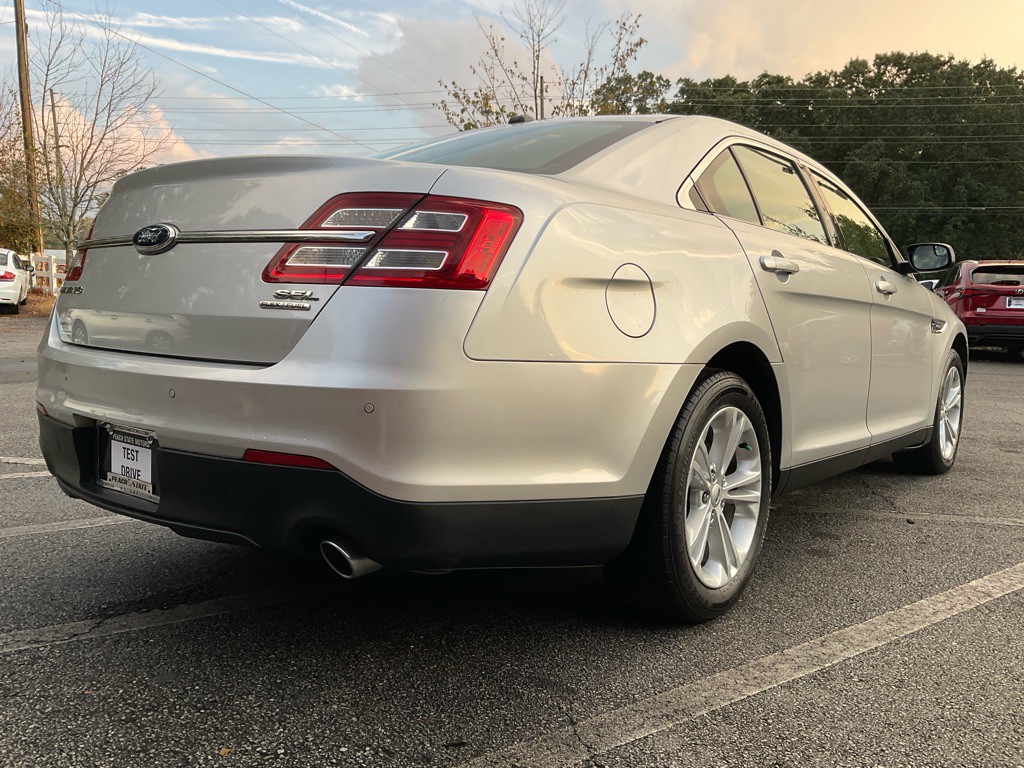 2013 Ford Taurus Image 5