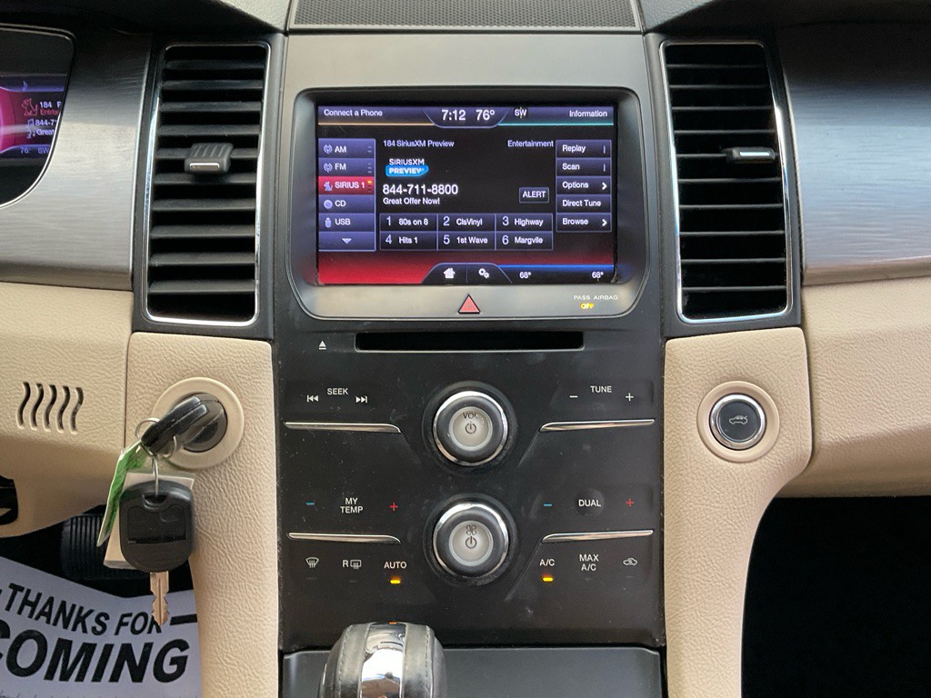 2013 Ford Taurus Image 22
