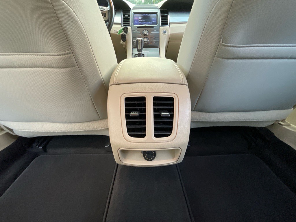 2013 Ford Taurus Image 33