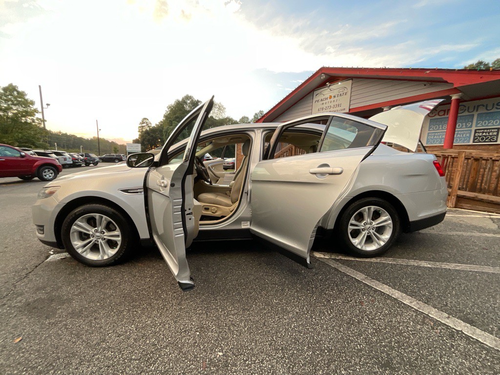 2013 Ford Taurus Image 35