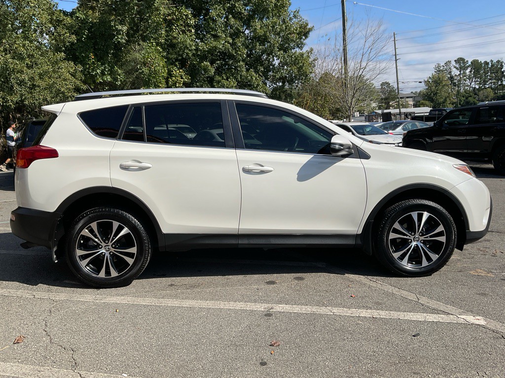 2015 Toyota Rav4 Image 4