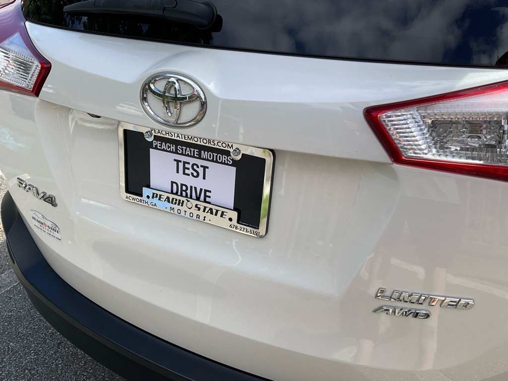 2015 Toyota Rav4 Image 10