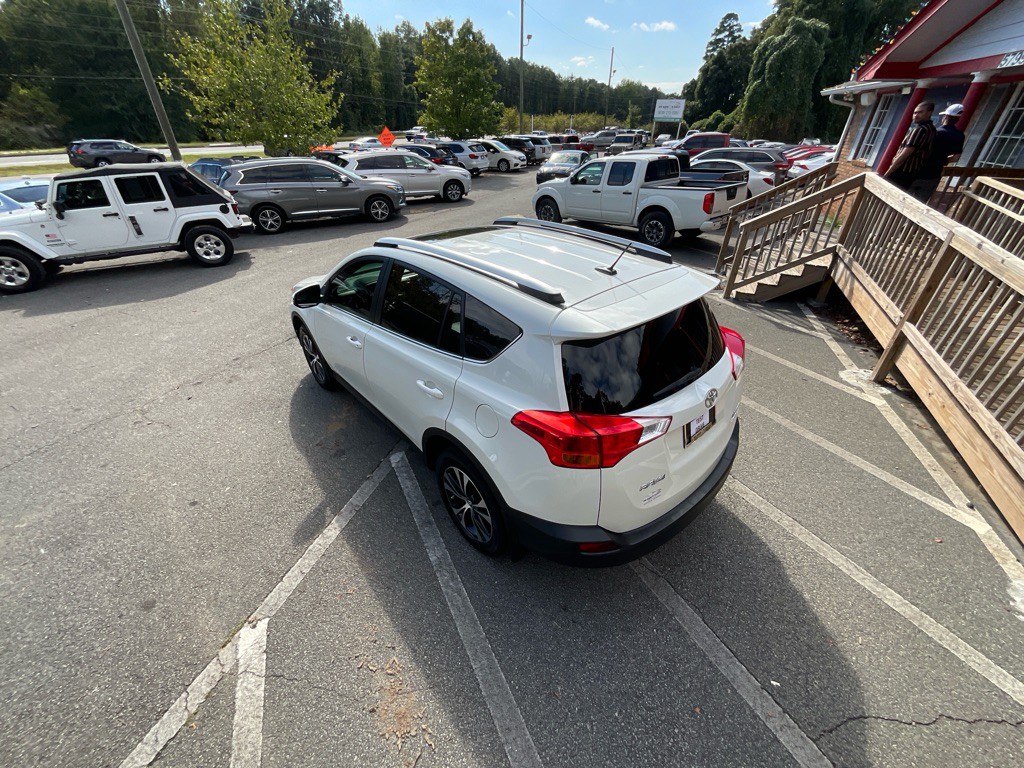 2015 Toyota Rav4 Image 11