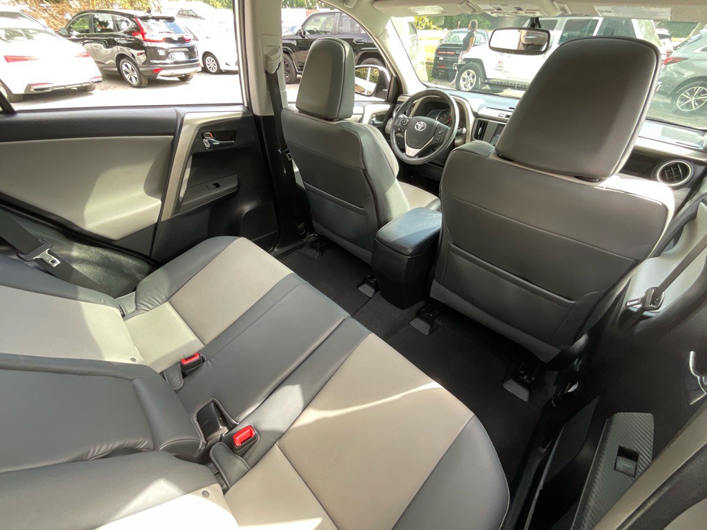 2015 Toyota Rav4 Image 31