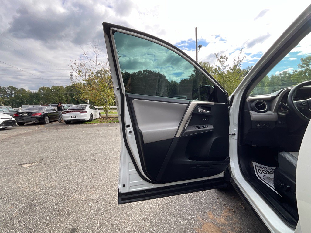 2015 Toyota Rav4 Image 37