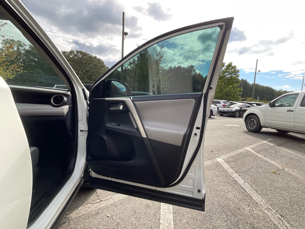 2015 Toyota Rav4 Image 42