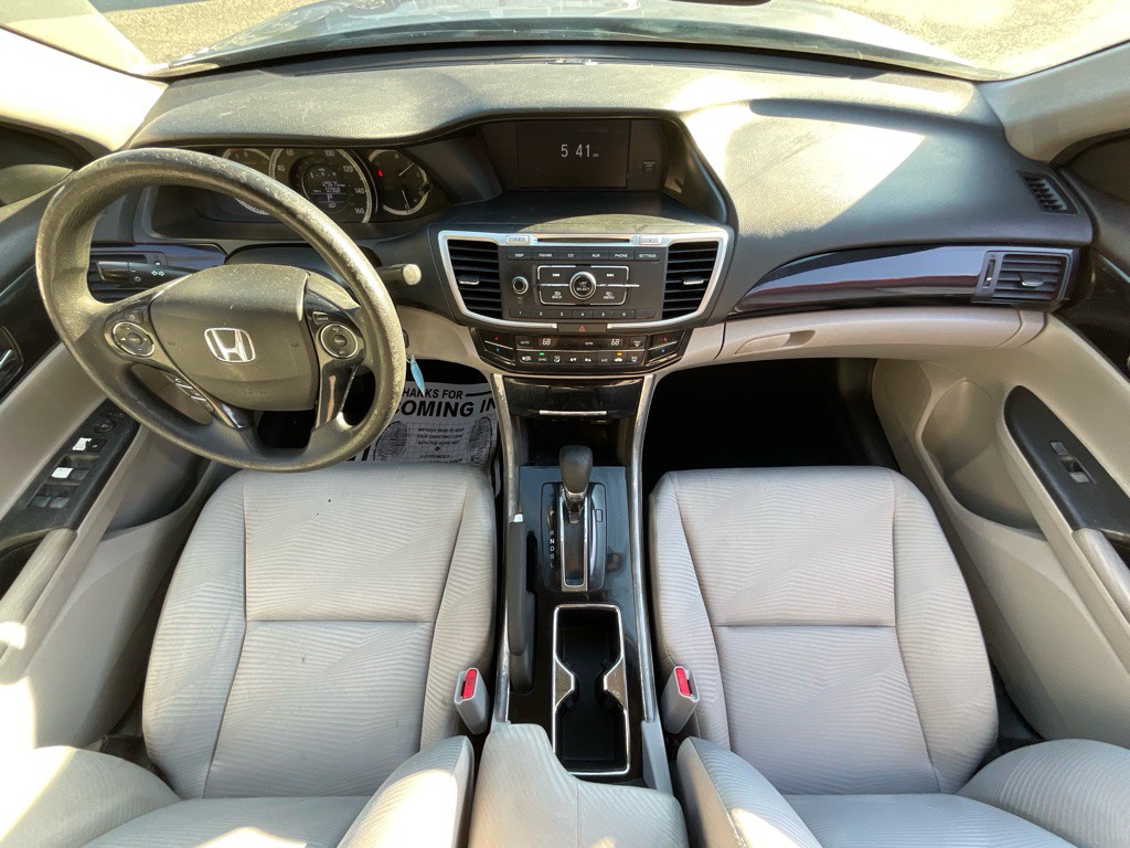 2017 Honda Accord Image 19