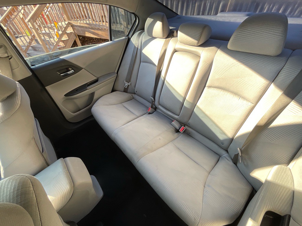 2017 Honda Accord Image 45